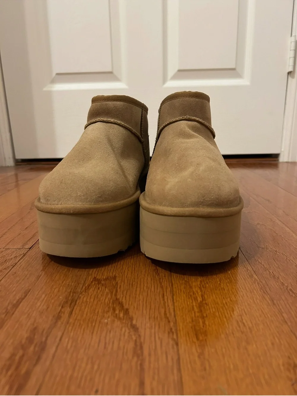 UGG classic ultra